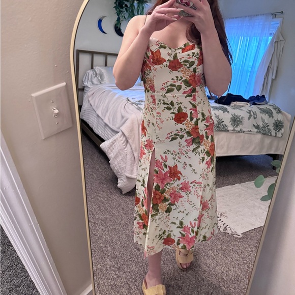 Reformation empire waist floral midi size 2 - Picture 14 of 14